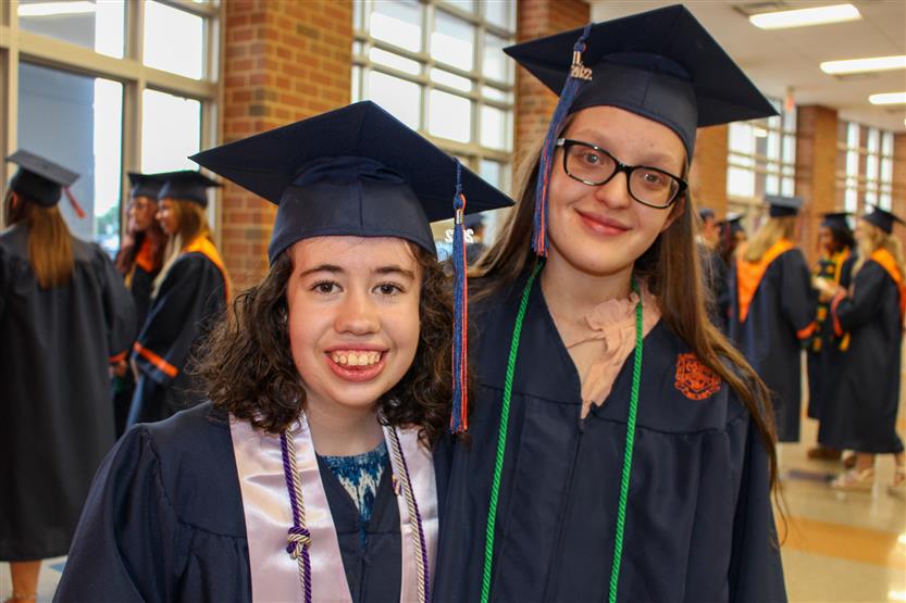 Seniors graduate from Summit High
